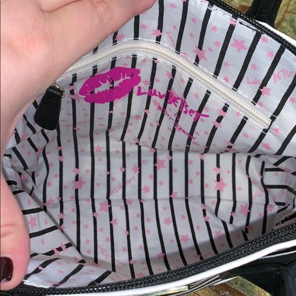 NWT Betsey Johnson Satchel - Picture 2 of 5